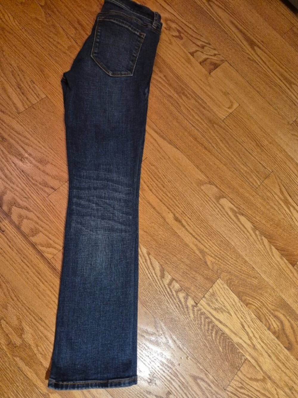 WOMEN DENIM JEANS SIZE 27/4. LOFT